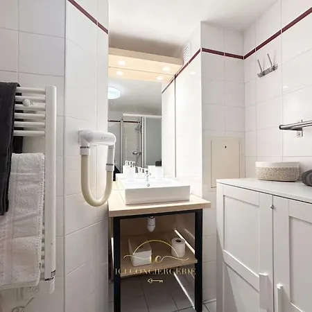 Le Cosy Saint-cyr Apartment